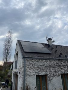 Fotovoltaická elektrárna Rodinný dům, Statenice | 8,61 kWp + 10,67 kWh