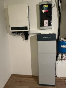 Fotovoltaická elektrárna Rodinný dům, Korce | 12,4 kWp + 14,2 kWh