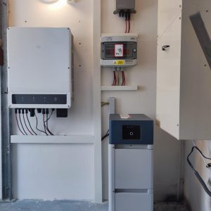 Fotovoltaická elektrárna Herkules – střešní instalace 44 kWp v Praze